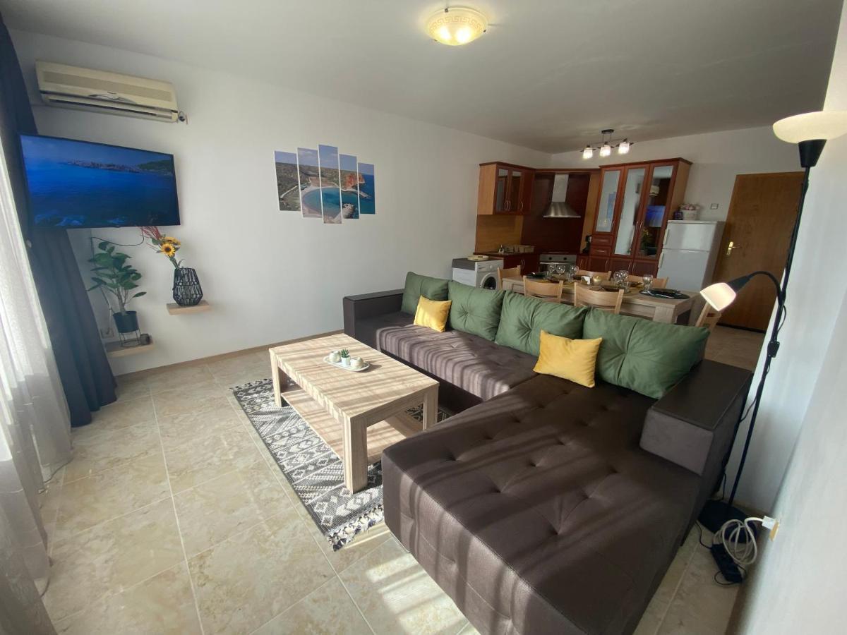 First Line On The Beach Cosy Sea Paradise Apartments Kavarna Bagian luar foto