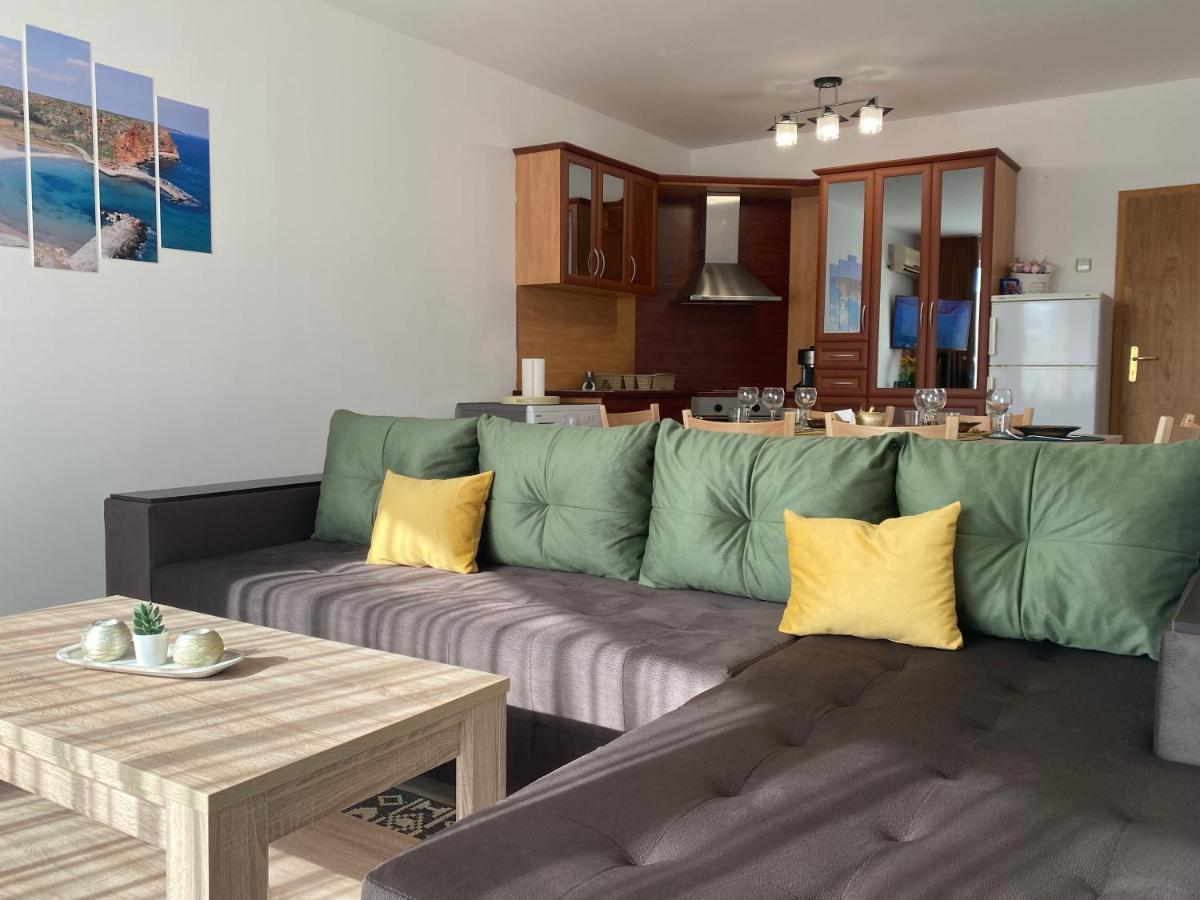 First Line On The Beach Cosy Sea Paradise Apartments Kavarna Bagian luar foto