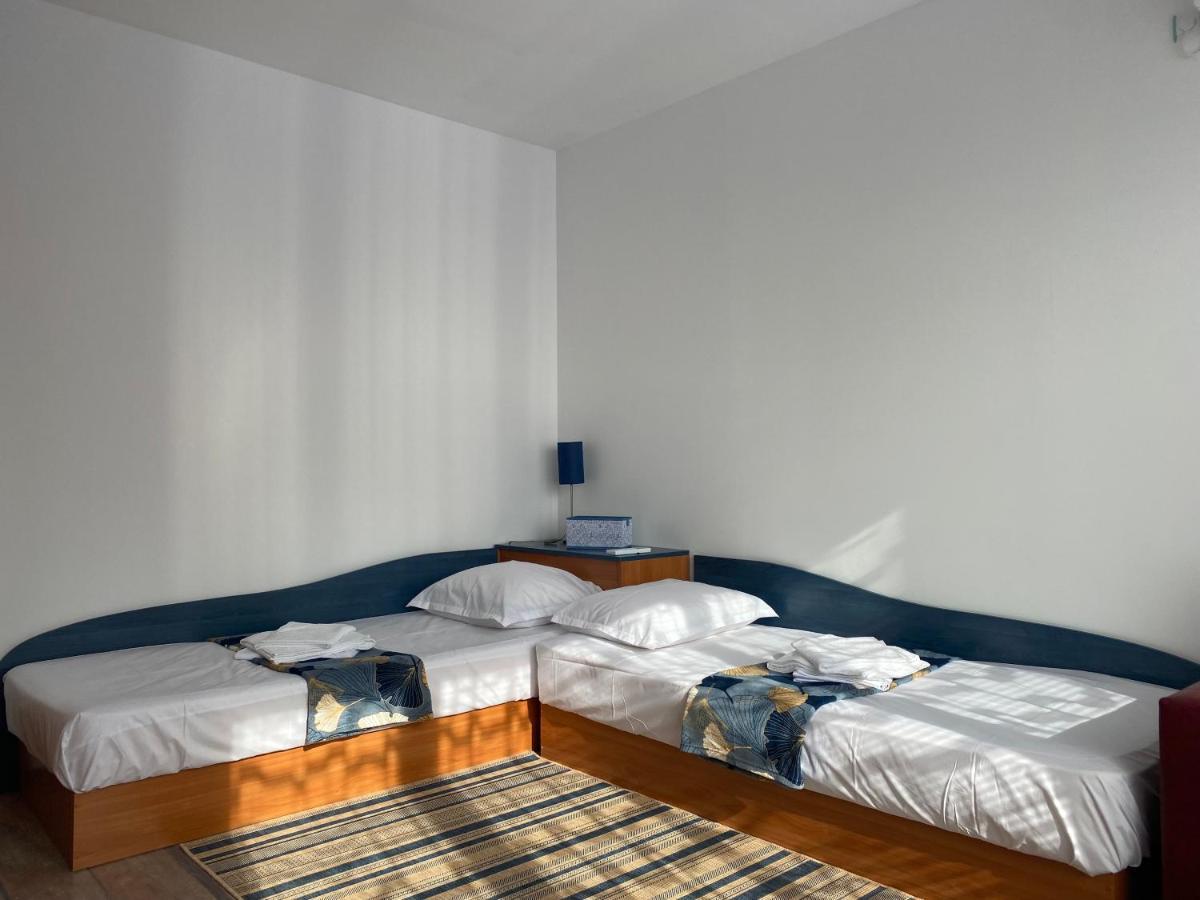 First Line On The Beach Cosy Sea Paradise Apartments Kavarna Bagian luar foto