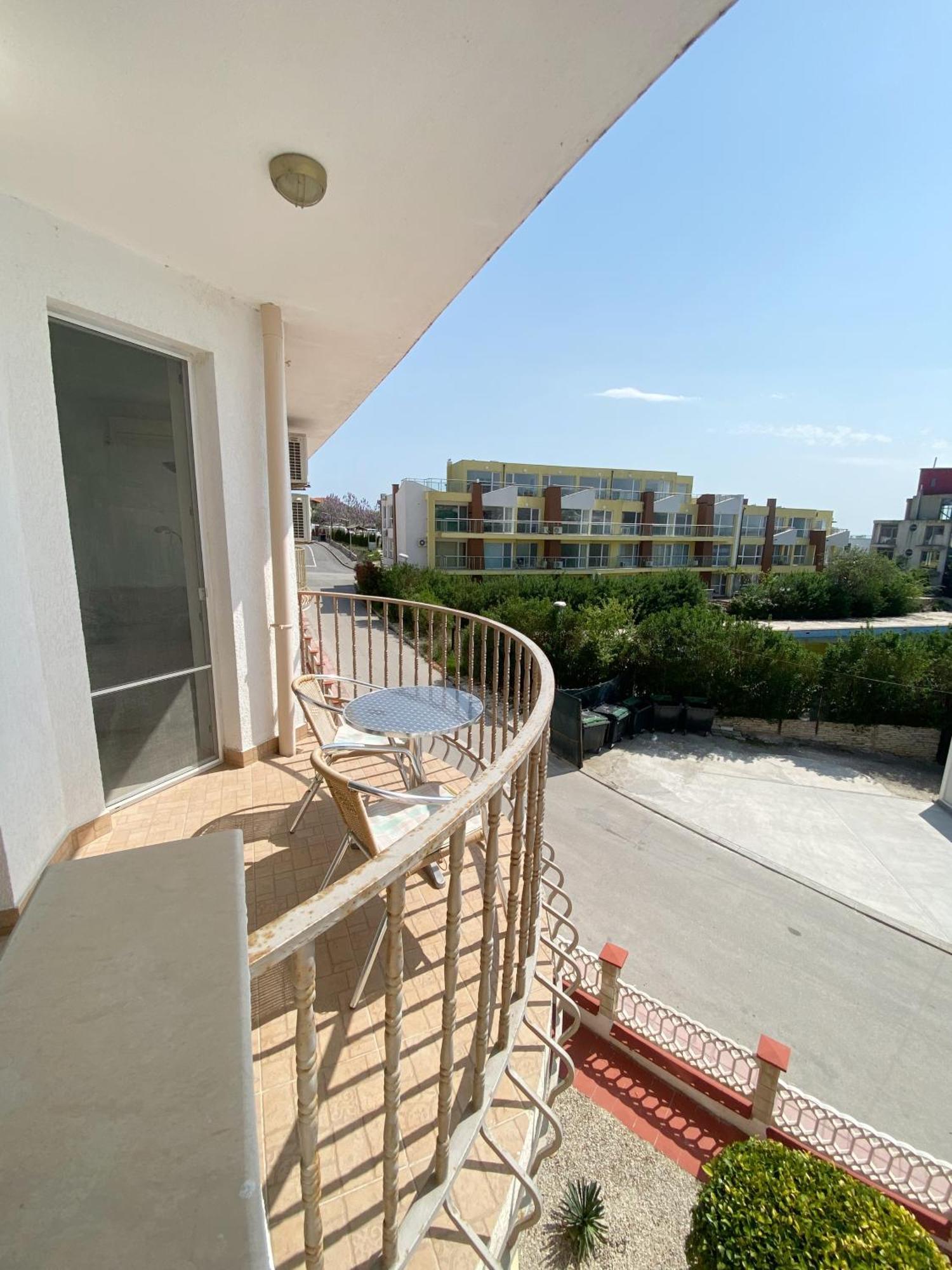 First Line On The Beach Cosy Sea Paradise Apartments Kavarna Bagian luar foto