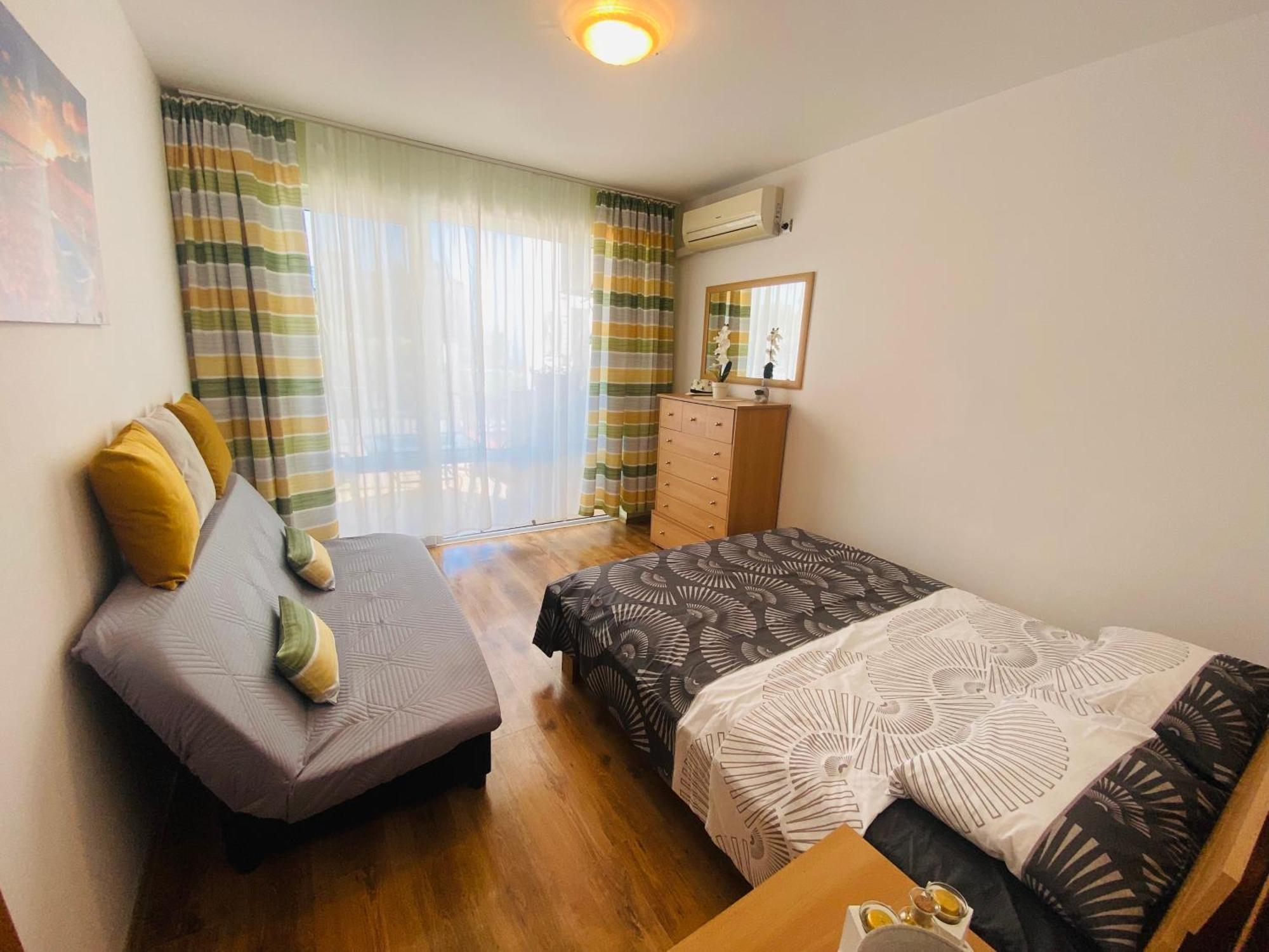 First Line On The Beach Cosy Sea Paradise Apartments Kavarna Bagian luar foto